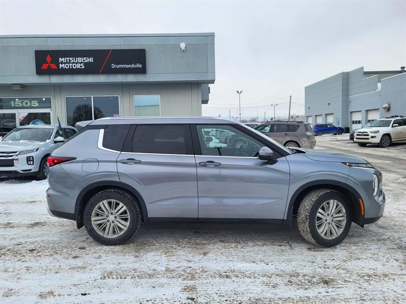 mitsubishi Outlander 2024 - 2