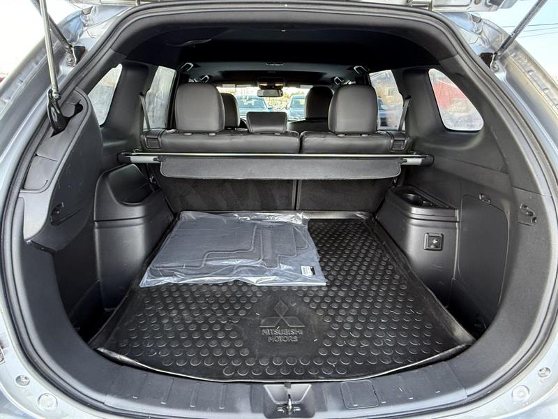 mitsubishi Outlander rechargeable 2020 - 9