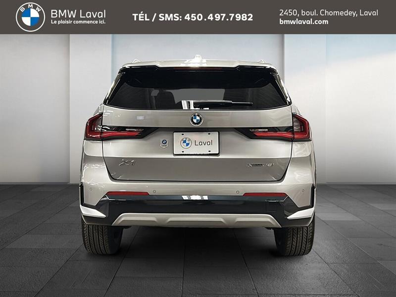 bmw X1 2023 - 8