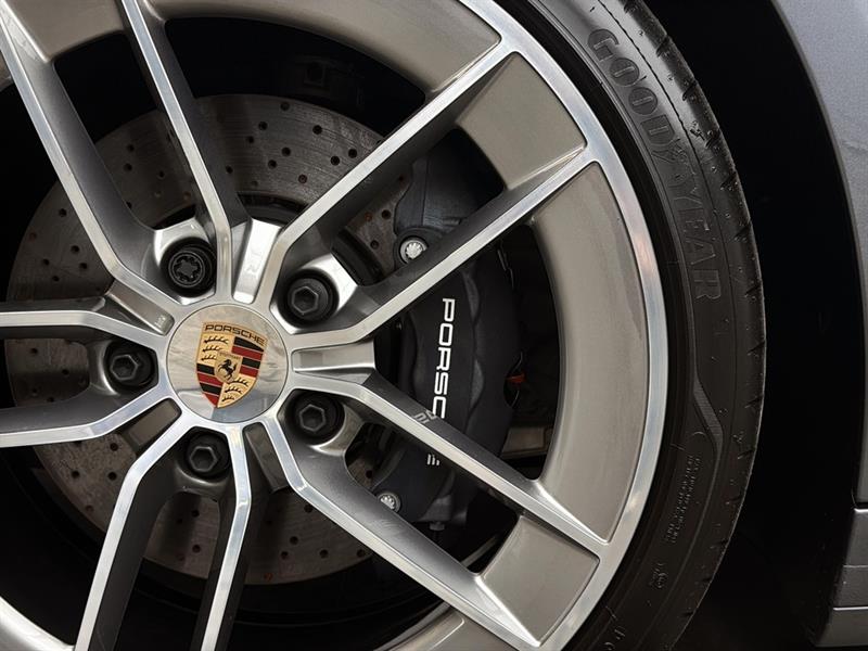 porsche 911 2025 - 15