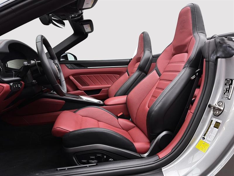 porsche 911 2025 - 18