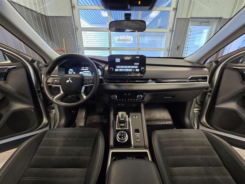 mitsubishi Outlander 2025 - 13