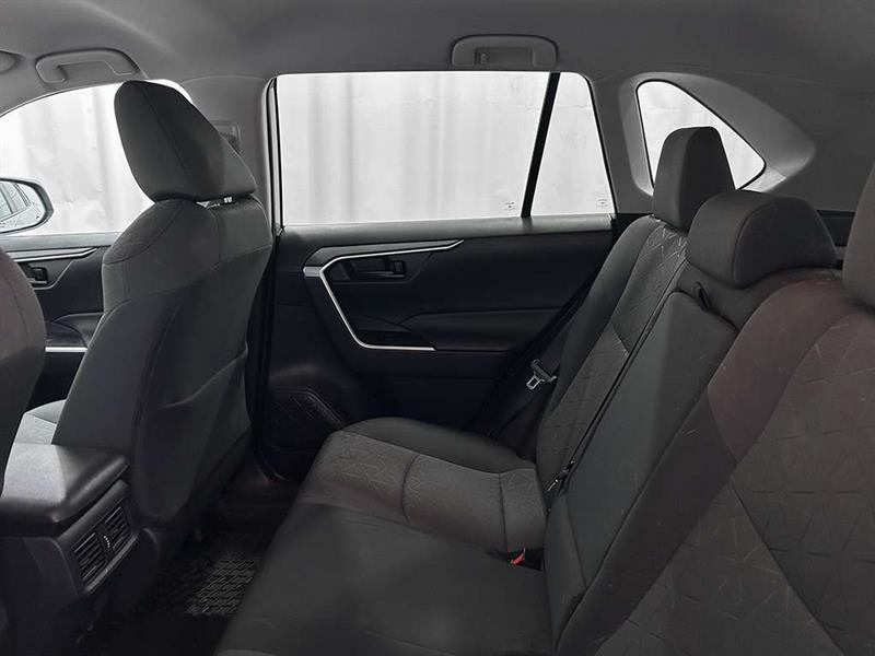 toyota RAV4 2021 - 19