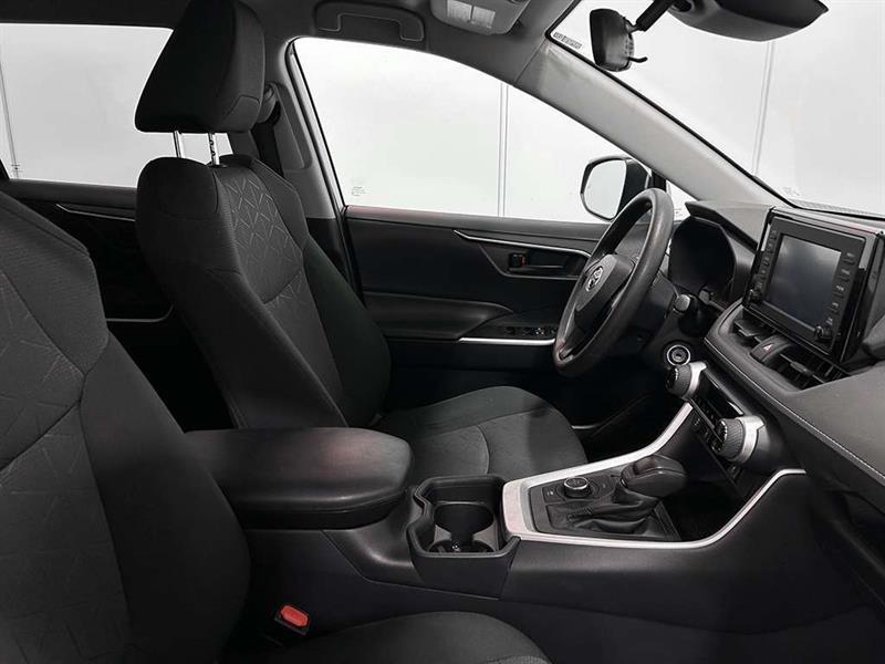 toyota RAV4 2021 - 24