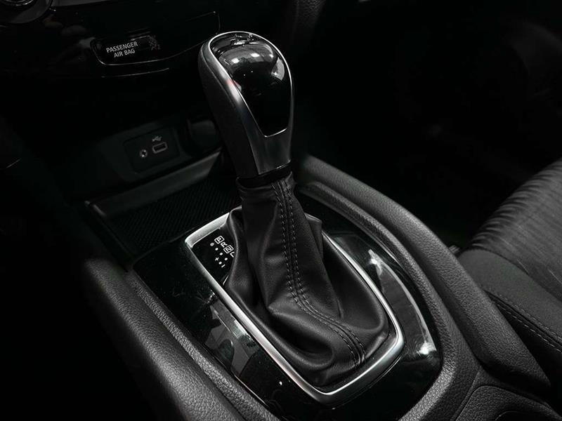 nissan Rogue 2019 - 17