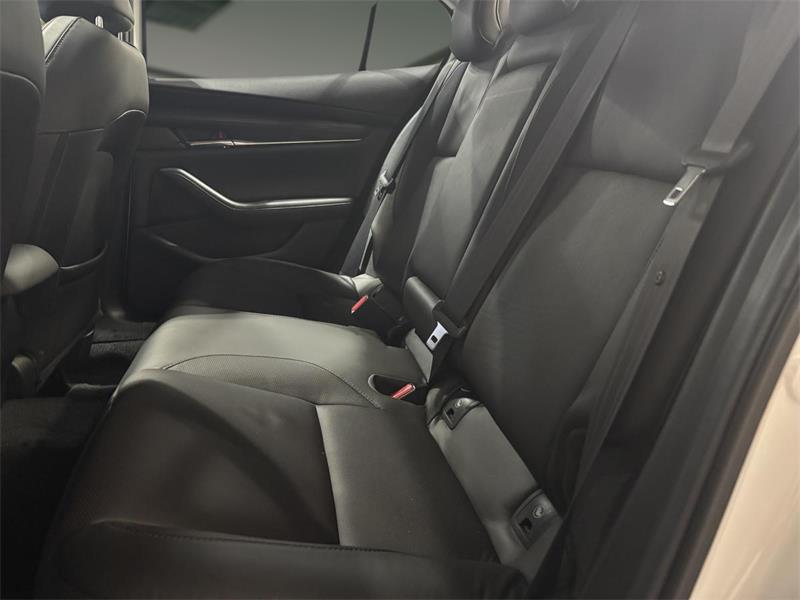 mazda Mazda3 2021 - 11