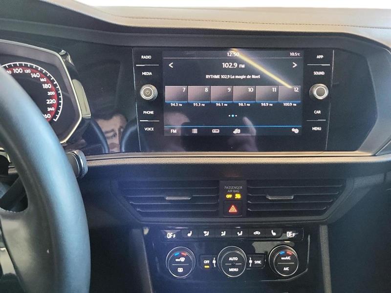 volkswagen Jetta 2019 - 16