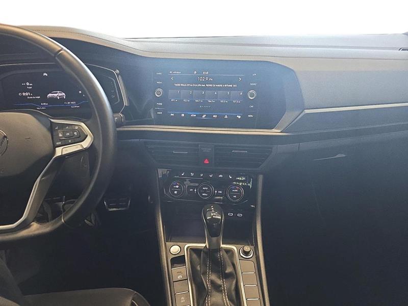 volkswagen Jetta 2023 - 14