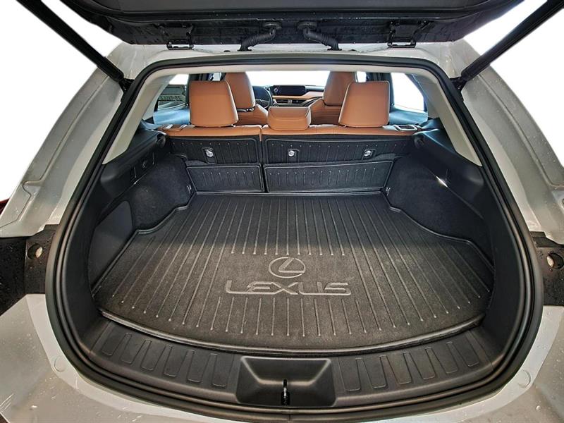 lexus UX 250H 2022 - 13