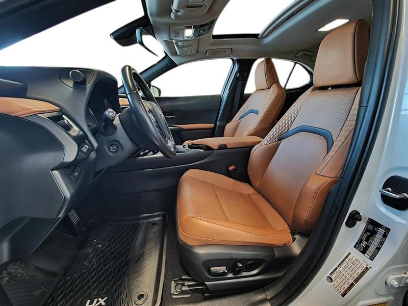 lexus UX 250H 2022 - 15