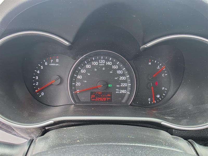 kia Sorento 2015 - 13