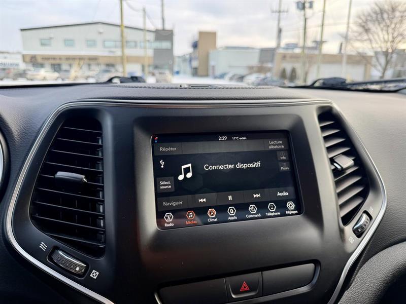 jeep Cherokee 2021 - 24