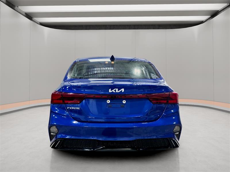 kia Forte 2022 - 4