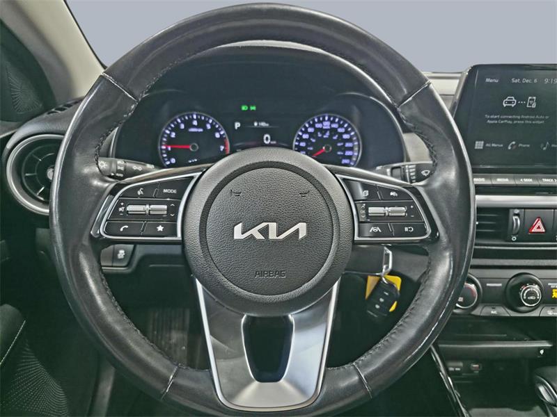 kia Forte 2022 - 17