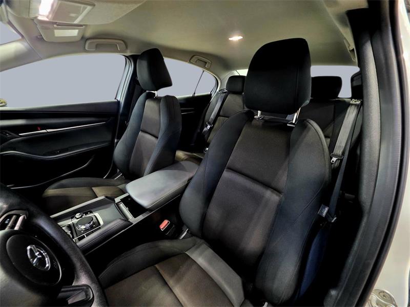 mazda Mazda3 2021 - 12