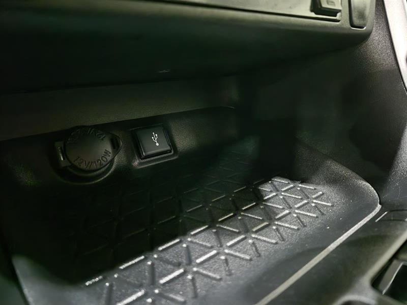 toyota RAV4 2021 - 18