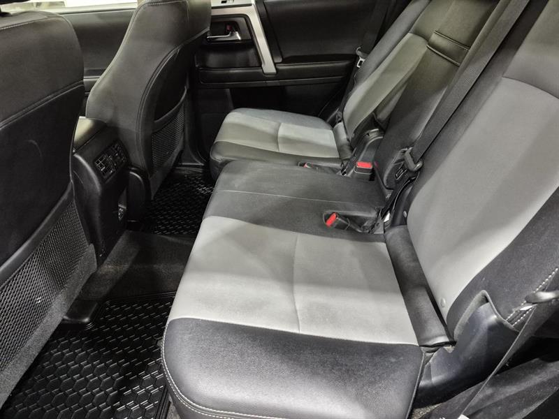 toyota 4Runner 2020 - 24