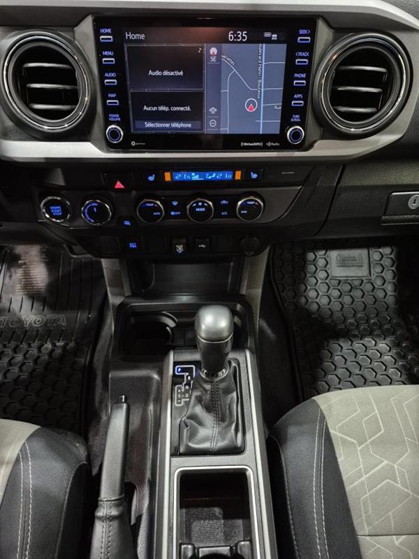 toyota Tacoma 2022 - 17