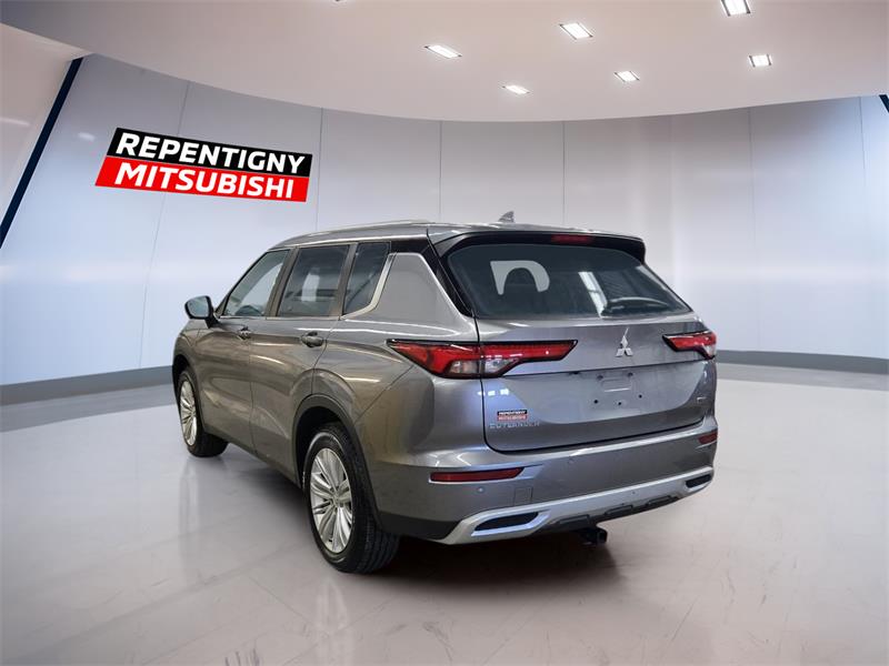 mitsubishi Outlander 2022 - 6