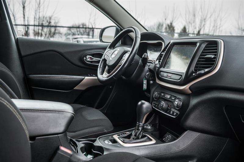 jeep Cherokee 2018 - 24