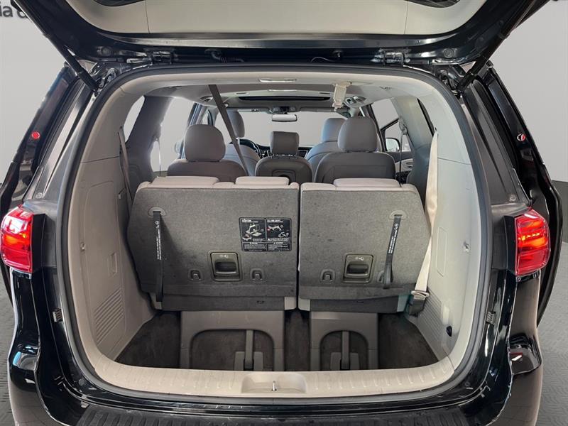 kia Sedona 2019 - 19