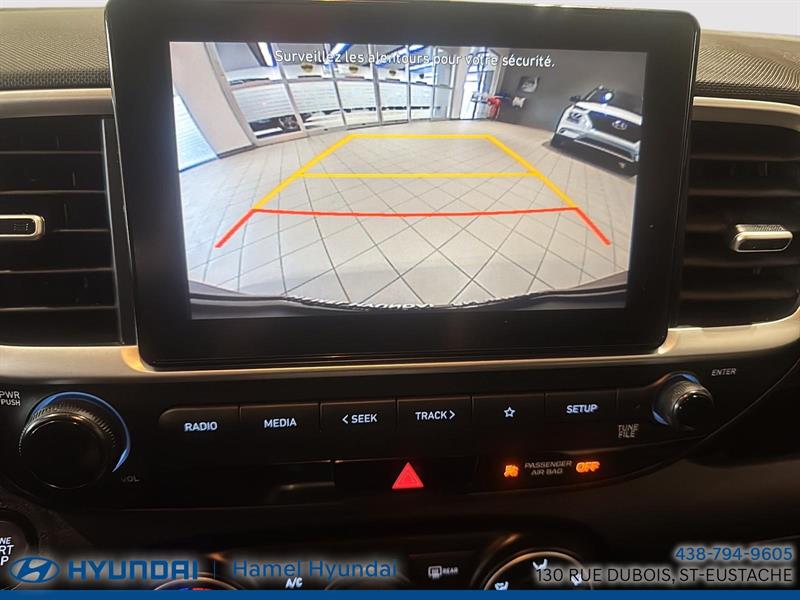 hyundai Venue 2022 - 16