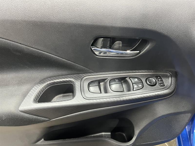 nissan Versa 2021 - 15