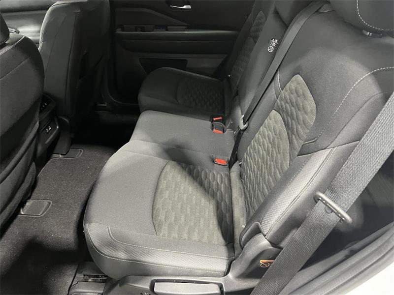 nissan Pathfinder 2022 - 13