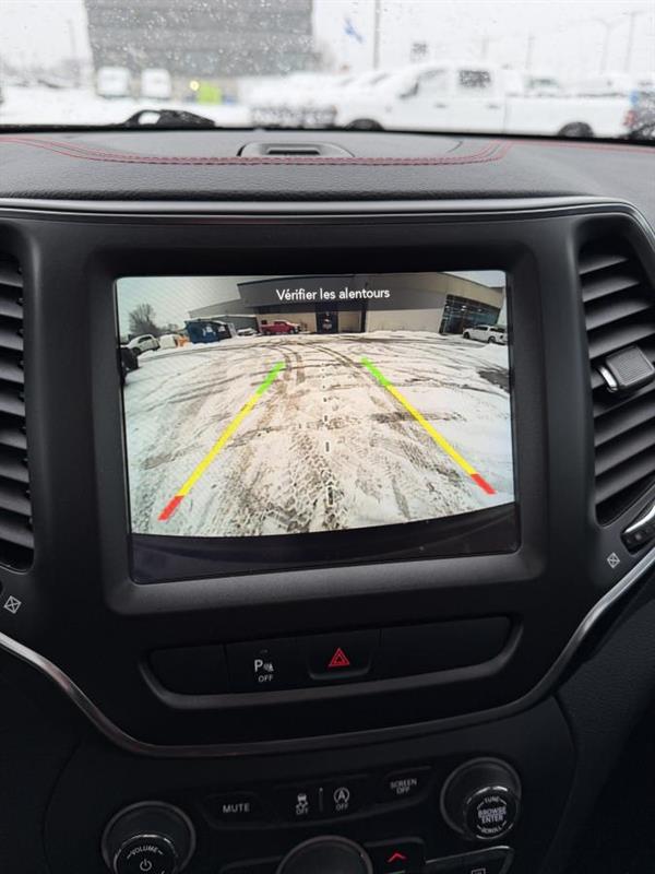 jeep Cherokee 2022 - 11