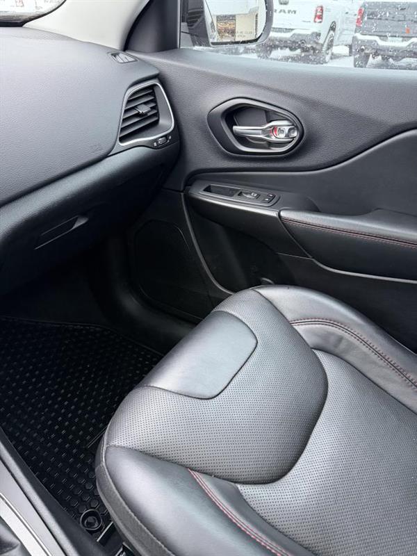 jeep Cherokee 2022 - 14