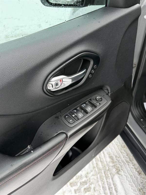 jeep Cherokee 2022 - 15