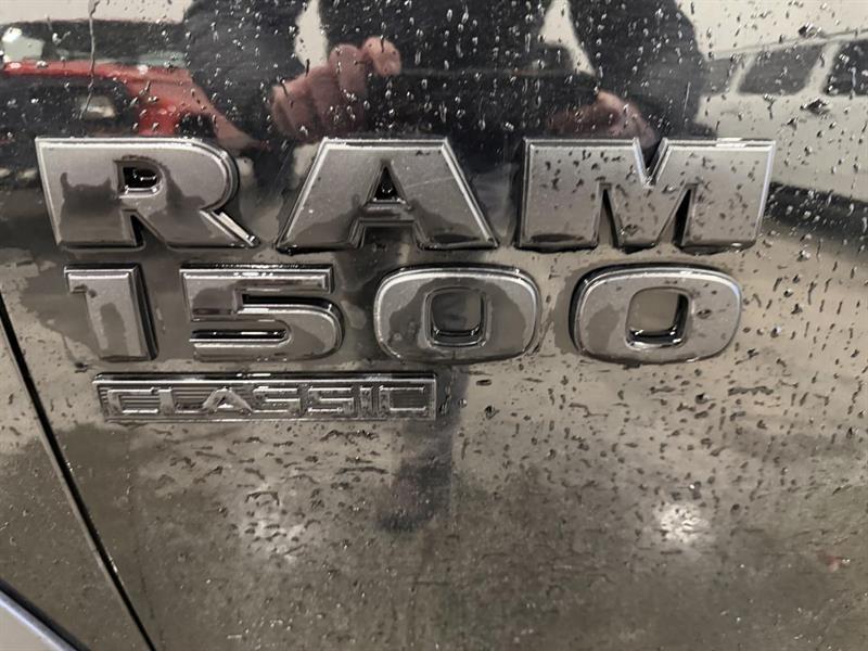 ram 1500 Classic 2022 - 16