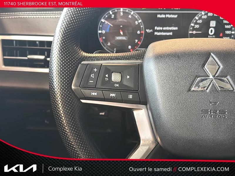 mitsubishi Outlander 2022 - 12