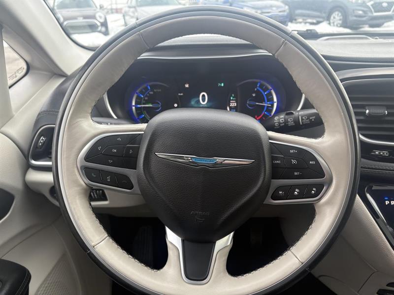 chrysler Pacifica Hybrid 2019 - 16
