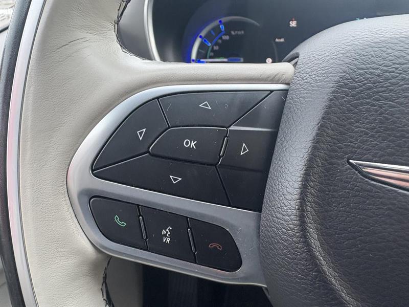 chrysler Pacifica Hybrid 2019 - 17