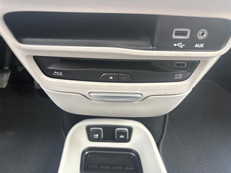 chrysler Pacifica Hybrid 2019 - 23