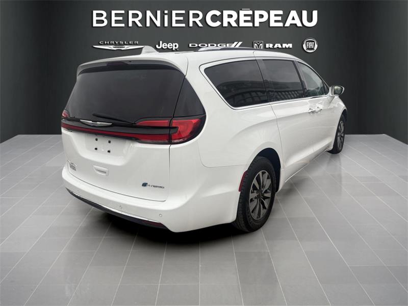 chrysler Pacifica Hybrid 2021 - 5