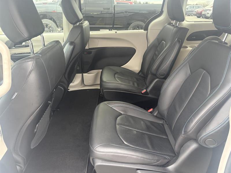 chrysler Pacifica Hybrid 2021 - 14