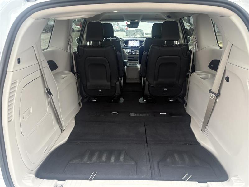 chrysler Pacifica Hybrid 2021 - 15