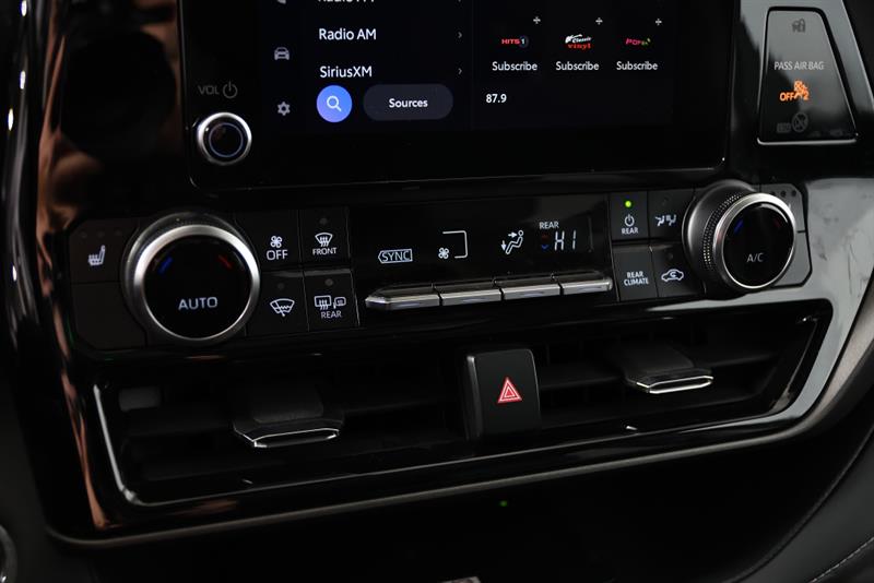 toyota Highlander Hybrid 2023 - 25