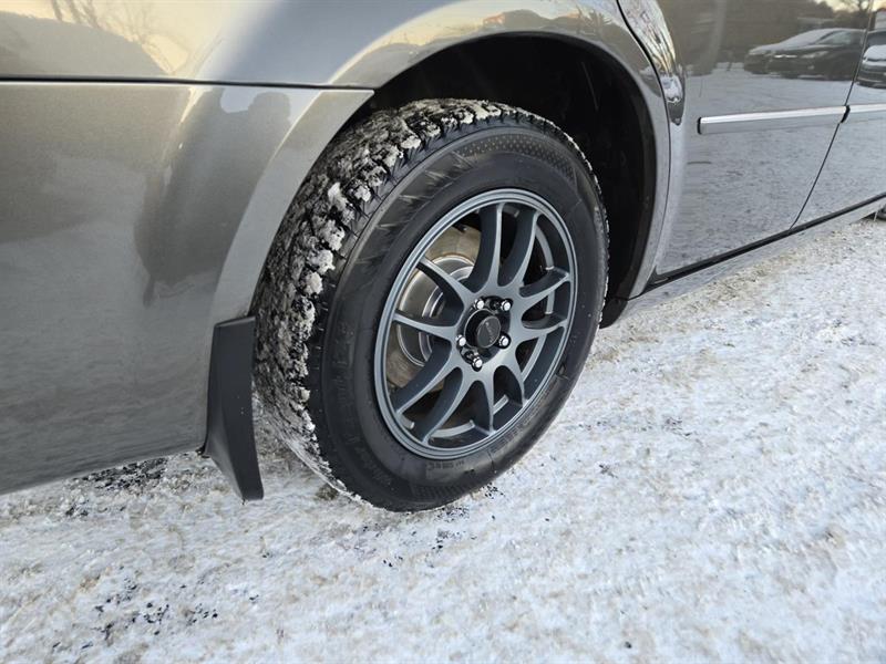 chrysler 300 2010 - 8