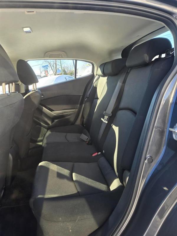 mazda Mazda3 2017 - 14