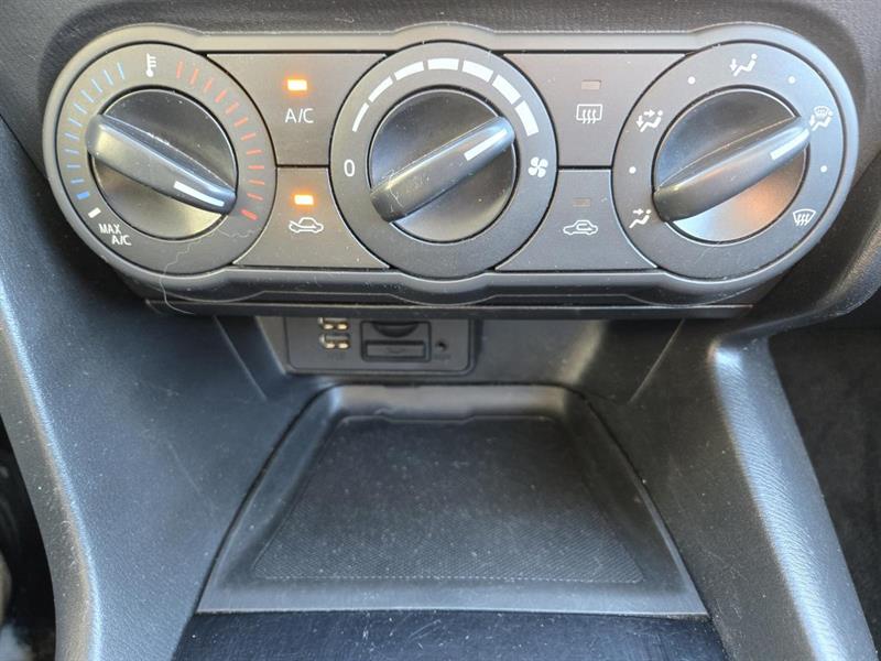 mazda Mazda3 2017 - 23