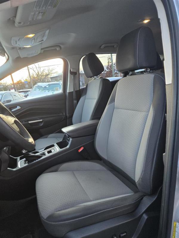 ford Escape 2017 - 16