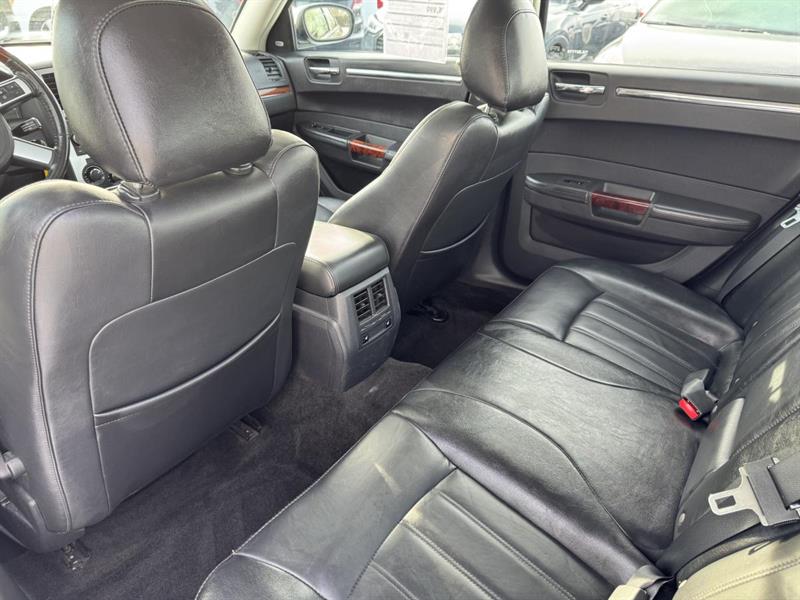 chrysler 300 2008 - 21