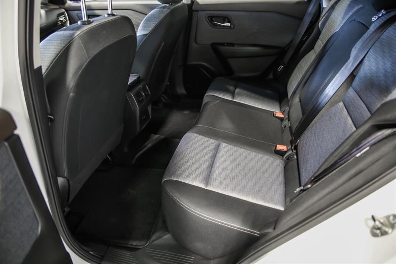 nissan Rogue 2023 - 26