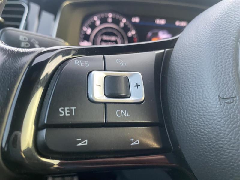 volkswagen Golf R 2018 - 13