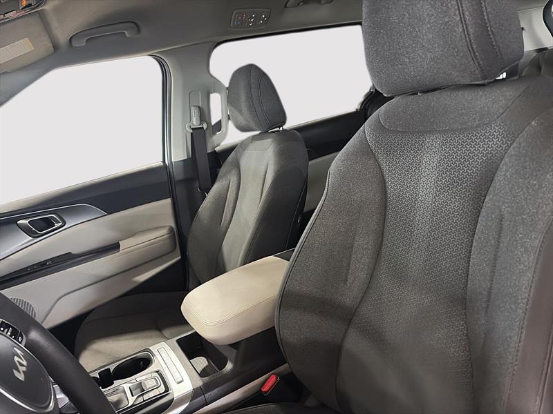 kia Carnival 2023 - 14