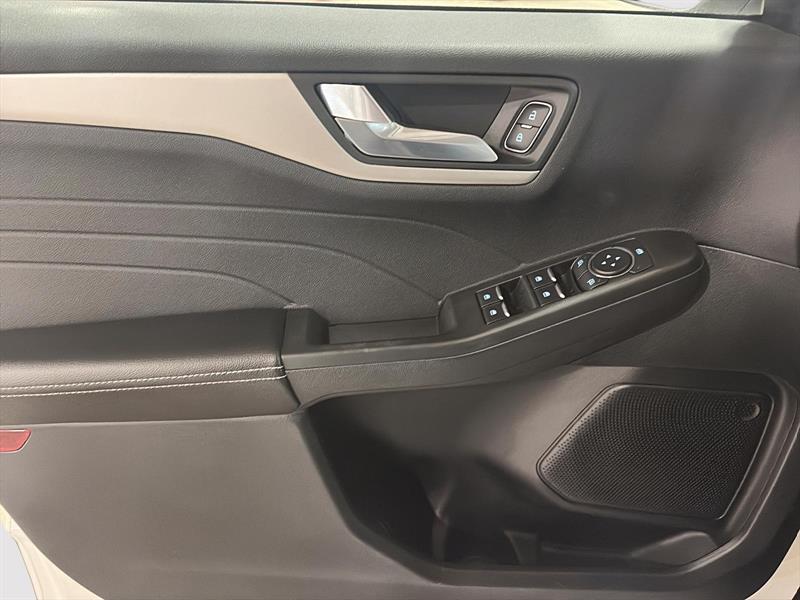 ford Escape Hybride 2021 - 15