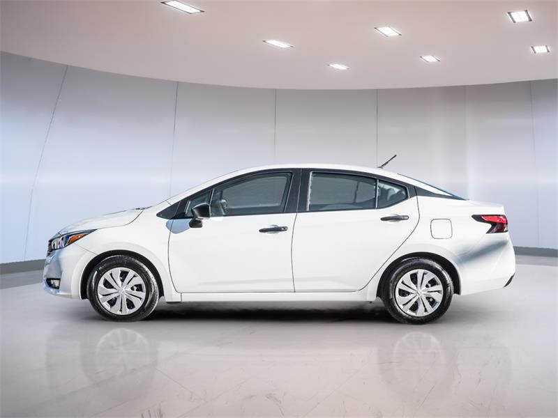 nissan Versa 2023 - 7